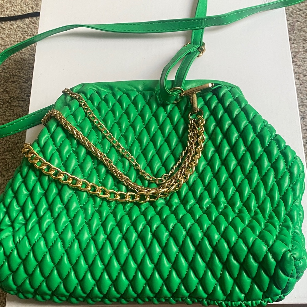 Vibrant Green Quilted Crossbody Bag with Chain Detail